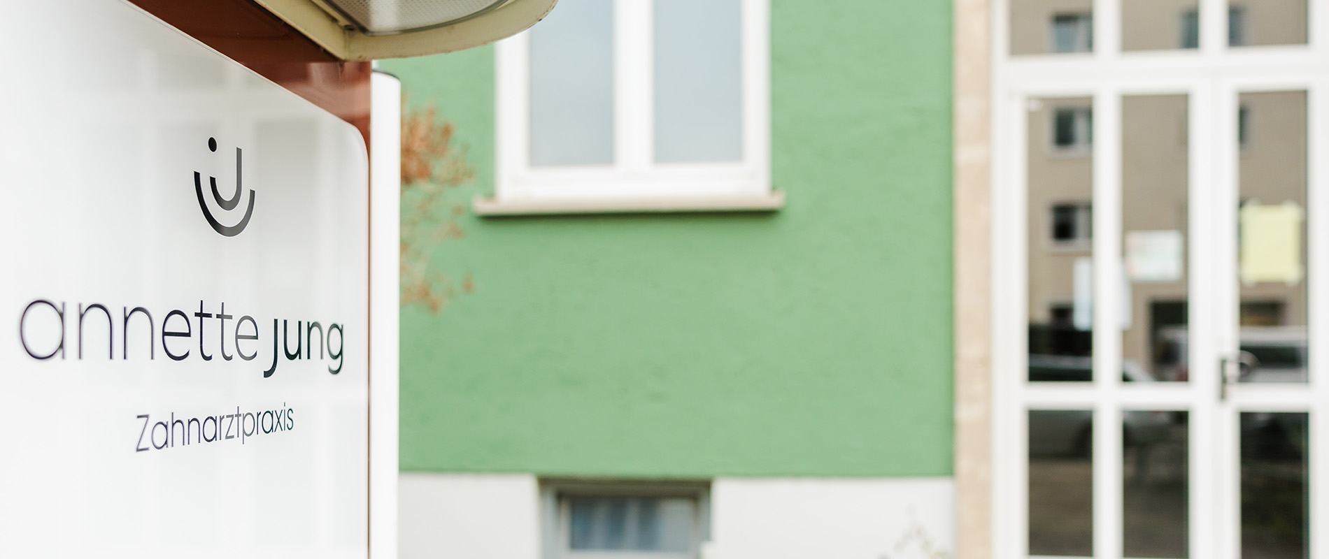Detailaufnahme der Zahnarztpraxis in München Schwabing